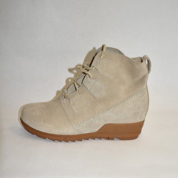 New! SOREL Evie Lace Waterproof Boots Tan Brown Suede  New! SOREL Evie Lace Waterproof Boots Tan Brown Suede Waterproof 9.5 DD316